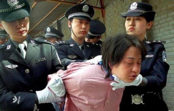 in'de bir ylda gerekletirilen idam says dnya geneline kyasla drt kat daha fazladr.