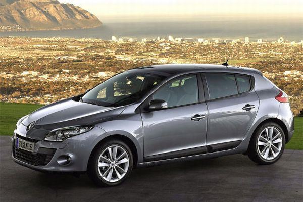 Bu kampanya dnda ise Renault binek modellerinde 48 bin TL'ye 24 aya kadar vadelerde yzde 0.79, 24 ayn zerindeki vadelerde ise yzde 0.89 faiz oran ile ayrca bir kampanya sunuluyor. Bu kampanyadan kredi koruma sigortas olan Maxxi Korumal olarak faydalanan mteriler 24 aya kadar yzde 0.69, 24 ay geen vadelerde ise yzde 0.79 kredi ile otomobillerine sahip olabiliyorlar.