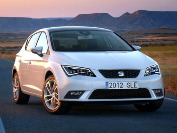 SEAT'n kampanya uygulamasna dhil ettii Leon modellerinde Eyll ayna zel indirimli fiyat avantaj sunuluyor. Leon 1.6 TDI 105 bg DSG Style modelinde mevcut 3 bin TL'lik tavsiye edilen indirimlere ek olarak, Eyll ayna zel bin TL ek destek indirimi sunuluyor. Bylece Leon ailesinin en ok tercih edilen versiyonu Leon 1.6 TDI DSG modeli 4 bin TL'lik tavsiye edilen indirimlerle satn alnabiliyor.