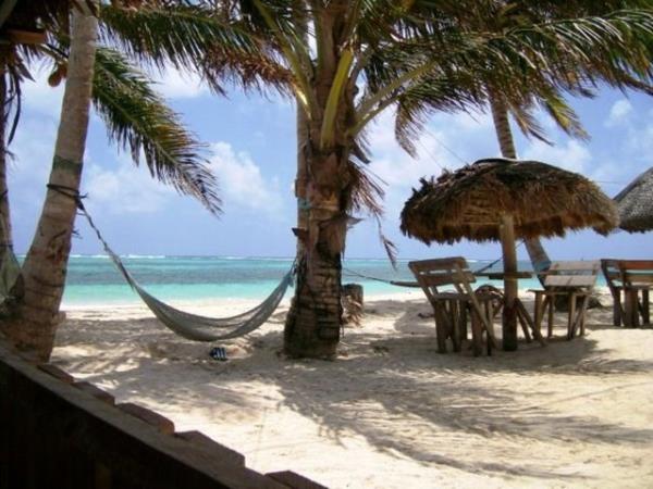 Bir hamak, benzersiz bir deniz, taze ve ucuz istakoz. Eer tatil tanmnza uyuyorsa yeni tatil rotanz Little Corn Island, Nikaragua.