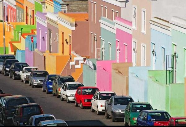 <p><b>HABERTURK.COM Moda Yazar Seda Zeynep Kse yazd...</b></p>  Dnya tasarm bakenti Cape Town, Gney Afrika.