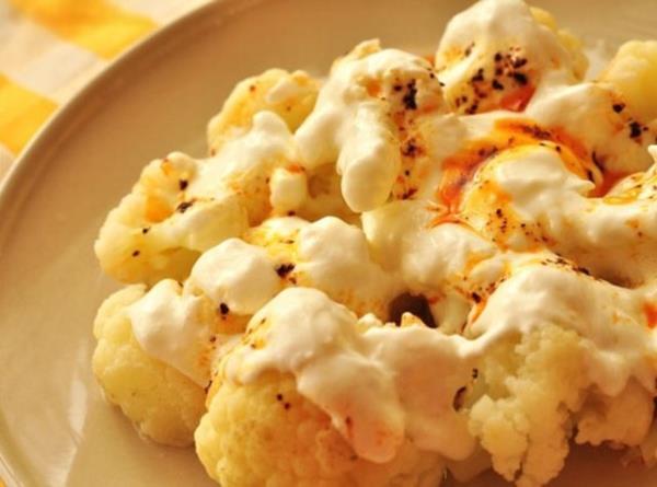 Ancak hazrlarken dikkat! Sebzelerin uzun sre sya maruz kalmas vitamin ve mineral kayplarna neden olduundan en iyisi buharda piirmek.