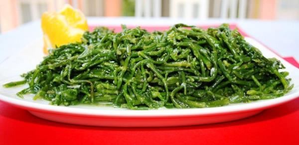 <p>10. Deniz Brlcesi Mezesi</p>                                <p>                                  </p>  <p>Deniz brlcesini 15 dk haladktan sonra zerine kylm sarmsak, bol limon suyu ve zeytinyan ekliyoruz.</p>