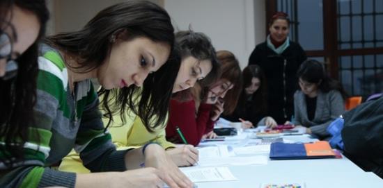 <p><b>ADAY RETMENLKTEN ASL RETMENLE ATANMA SINAVA BALANDI</b></p>  14 Mart 2014 tarihli Resmi Gazetede yaymlanan 6528 sayl Kanunun 5. maddesine gre, aday olarak atanm retmenler, en az bir yl fiilen almak ve performans deerlendirmesine gre baarl olmak artlarn salamak kaydyla, yaplacak yazl veya szl snav ile asil retmen kadrosuna atanabilecek.