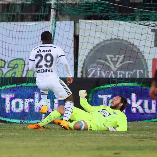 Taraftarlar ise Twitter'dan isyan etti; ite yaplan yorumlar: