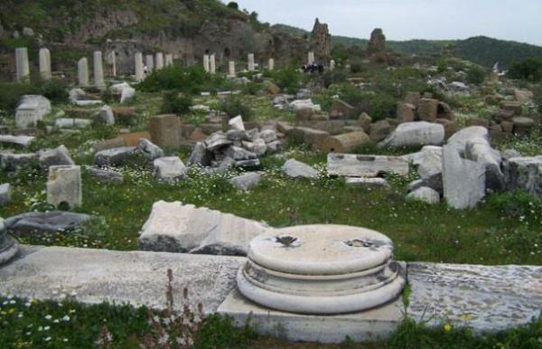 Fakat 19. yzylda Arkeologlar Anadolu?da ehre ilikin ilk kalntlara ulatlar.