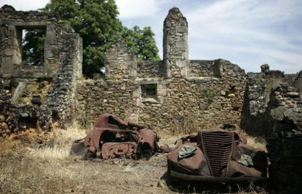 <br><b>Oradour-sur-glane</b></br>  Fransa?nn bu kk kasabas aslnda hi bir zaman kaybolmad.