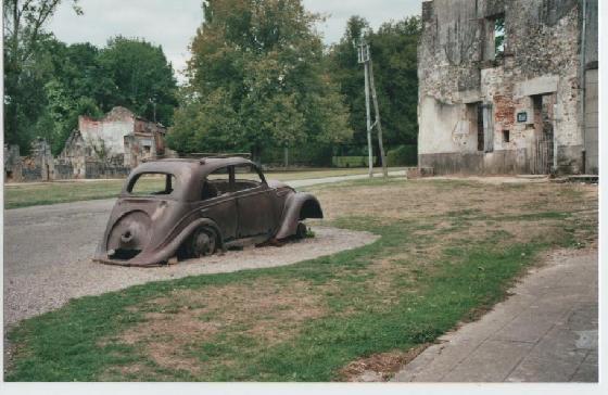 Onlarn hatras iin kasaba savatan sonra yknt halinde olduu gibi brakld.