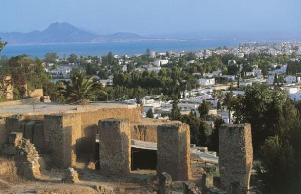 <br><b>Kartaca</b></br>  Antik dnemde Roma?nn rakibi Fenikelilerin baehriydi.