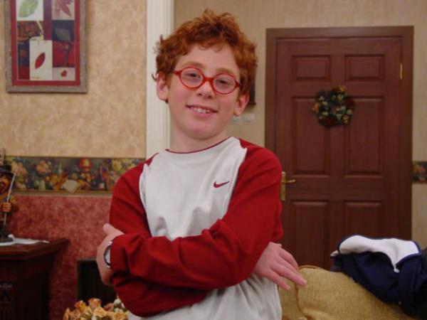 <br><b>FURKAN KIZILAY</b></br>    'ocuklar Duymasn' dizisinde evin haylaz ocuu 'Havu' karakteriyle poplerlie kavumutu Furkan Kzlay.