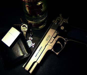 ABD'de her hafta ortalama 88 renci snfa silah getiriyor.