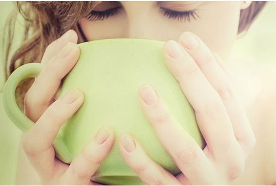 <p><b>6- Mide bulantsna are</b></p>  Limon suyuna bir ay ka eker ekleyerek iin. Limonun taze ve temiz tad mucize gibi gelecektir.