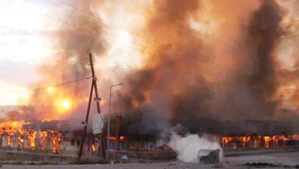 KOBAN'ye ynelik ID saldrlarnn protesto edildii eylemlerde dn yine lm haberleri geldi. Mardin, Adana ve Siirt'te dn 4 kiinin daha ldrlmesiyle say 22'ye ykseldi. atmalarda 4 kii lin edilerek, 3 kii yanarak, 12 kii de ateli silahla vurularak ld.