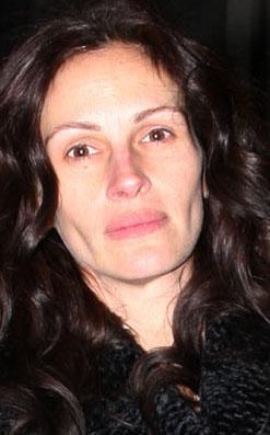 Julia Roberts bu haliyle herkesi korkutmutu.