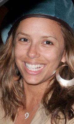 Bir kez daha Eva Longoria ve yine kt grnyor.