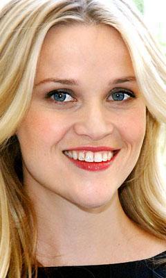 Gen yldz makyaj yaptnda kusursuz grnyor.