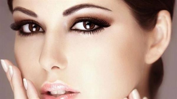 Nakil, 15 dakika iinde lokal anesteziyle yaplyor.