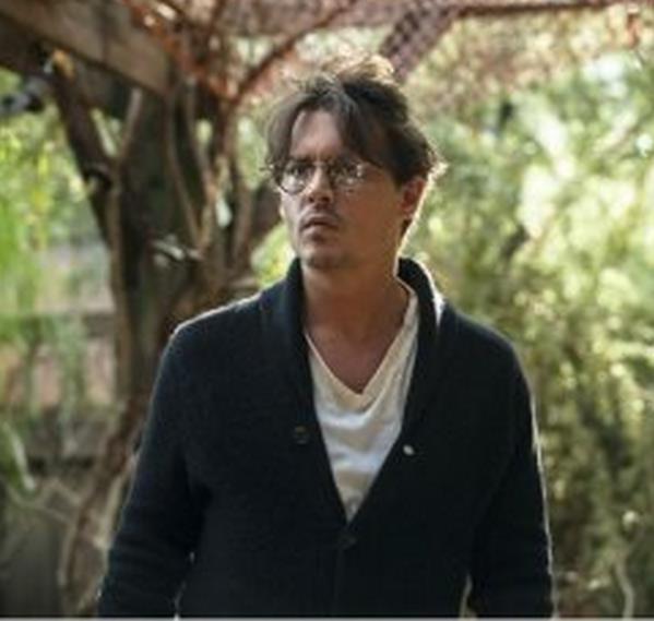 Dr. Will Caster, byk bulular yapm, imdilerde ise bir nemli yapay zeka projesini yrten bir bilimadamdr ve bu nedenle teknoloji kart birtakm radikal gruplarn tepkisini ekmektedir.Nihayetinde bu kiilerin istedikleri teknolojik yardm yapmad iin bir terrist grubun saldrsna urar ve cinayete kurban gider.