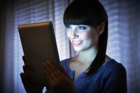 Turizm ve konaklama sektrnde, mobil uygulamalarn pay her geen gn art gsteriyor. Seyahat edenler rezervasyon ve satn almalarda bilgisayarlar yerine mobil cihazlar tercih ediyor. zellikle son dakika rezervasyon ve satn almalar, mobil cihazlar zerinden gerekleiyor.