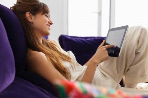 Veriler ayn zamanda, seyahat edenlerin mobil aralar zellikle konaklama tesislerini aramak ve incelemek iin kullandn ortaya koyuyor. Verilere gre, kullanclarn yzde 60&#8217; mobil cihazlar otel fotoraflarn incelemek, yzde 40&#8217; tesisler hakknda yazlanlar okumak ve yzde 42&#8217;si yerel tesisler hakknda aratrma yapmak yzde 56&#8217;s ise tesisler hakkndaki bilgileri paylamak amacyla kullanyor.