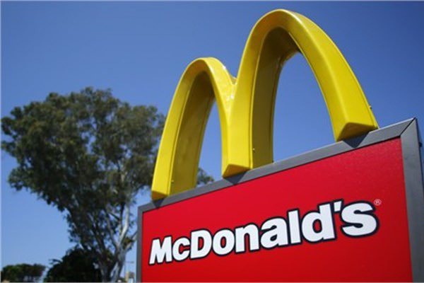 <br><b>9- McDonald's</b></br>  Piyasa deeri 42,2 milyar dolar.