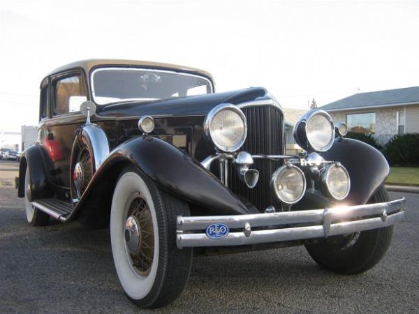 <br><b>REO 1905-1933</b></br>  Oldsmobile'in de kurucusu olan Ransom Eli Olds tarafndan kurulan REO, 2. Dnya Savandan sonra kamyon retimine arlk verdi. 1970'lerde Volvo'ya satlan REO'nun retimi sona erdi.