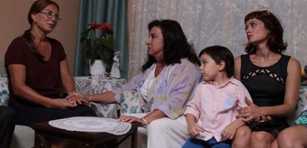 nc blm bayramn ikinci gn yani pazar ekrana geldi. Ancak reytingler kt gidiyor. Bu pazar drdnc blmyle ekrana gelecek. Sonu deimezse yayndan kaldrlma ans ok yksek.