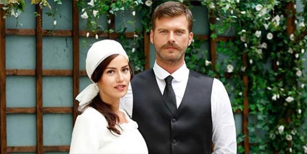 Star TV'ye gelirsek, Kurt Seyit ve ura baladndan beri bir trl tutturulamad.Sal akam Tm Kiiler'de 33'nc oldu. Bundan sonra perembe akamlar PT2'de yani 22.30'dan sonra ekrana gelecek ama devam ans az grnyor. nk kanaln ortalamasn ciddi anlamda dryor.