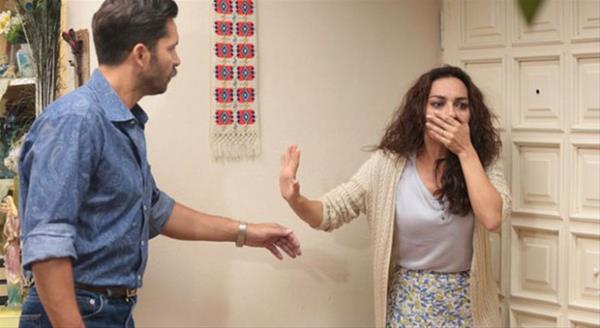 Zaten pazar Urfalym Ezelden'i balatyor. Daha bu ay balamay bekleyen eref Meselesi, Yalan Dnya, Ankara'nn Dikmeni ve Poyraz Karayel var. Bu diziler iin bu haftann reyting sonular hangi dizilerden vazgeeceini gsterecek.