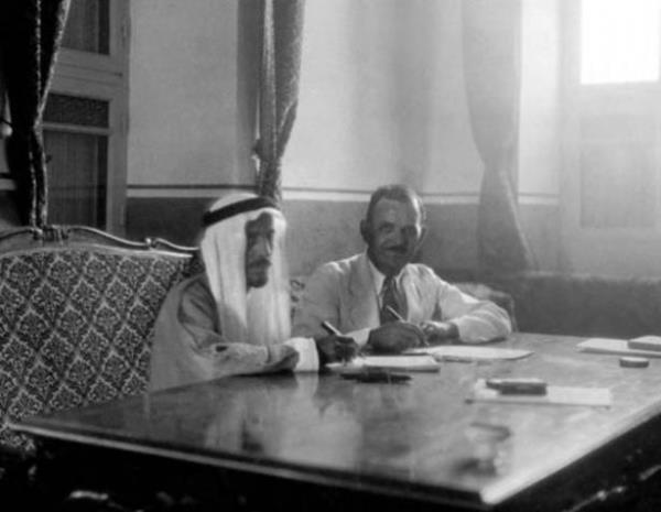 Suudi llerinde petrol arama ii, Suudi makamlar ve California Standart Oil Company arasnda 1933 ylnda imzalanan szlemesi ile balam, 7 nolu kuyudaki petrol bulunana kadar 5 yl boyunca pek bir baar elde edilememitir.