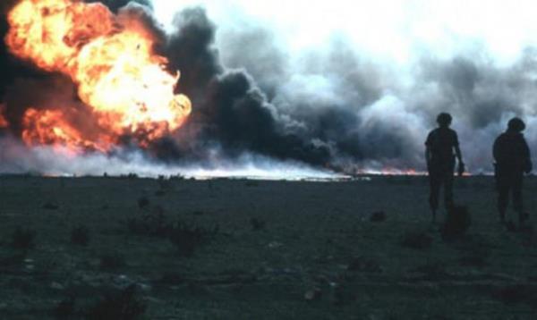 <br>2 Austos 1990 Irak: Kuveyt gali</br>  Irak, kk ama petrol zengini komusu Kuveyt'e saldrd. Bu tehditten korkan petrol-zengini Suudi Arabistan dhil Amerika Birleik Devletleri'nin ba ektii Bat lkeleri Kuveyt'in yardmna kotu.