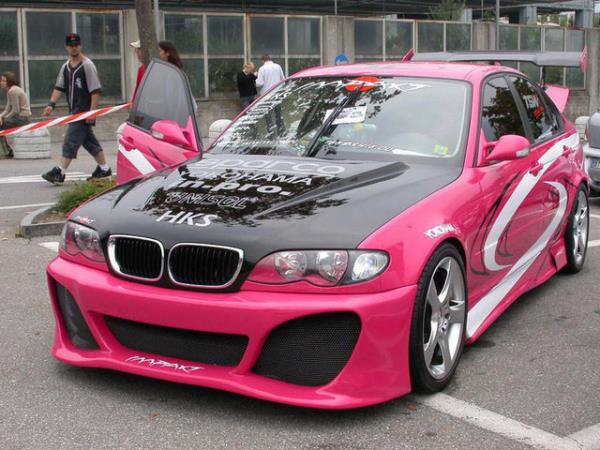 Bazlar iin bir tutku olan modifiye otomobiller abartda snr tanmyor. <p><b>te en lgn modifiye arabalar...</b></p>