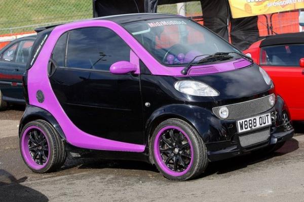 Bazlar iin bir tutku olan modifiye otomobiller abartda snr tanmyor. <p><b>te en lgn modifiye arabalar...</b></p>