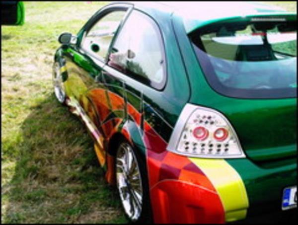 Bazlar iin bir tutku olan modifiye otomobiller abartda snr tanmyor. <p><b>te en lgn modifiye arabalar...</b></p>