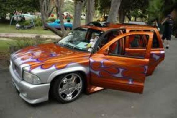 Bazlar iin bir tutku olan modifiye otomobiller abartda snr tanmyor. <p><b>te en lgn modifiye arabalar...</b></p>