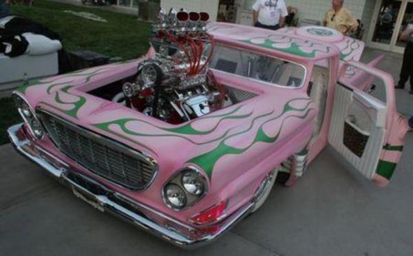 Bazlar iin bir tutku olan modifiye otomobiller abartda snr tanmyor. <p><b>te en lgn modifiye arabalar...</b></p>