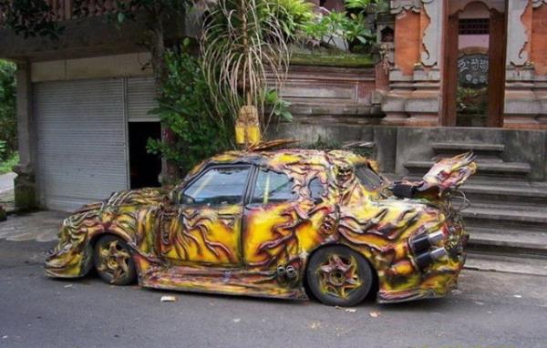 Bazlar iin bir tutku olan modifiye otomobiller abartda snr tanmyor. <p><b>te en lgn modifiye arabalar...</b></p>