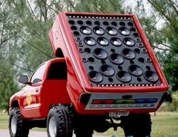 Bazlar iin bir tutku olan modifiye otomobiller abartda snr tanmyor. <p><b>te en lgn modifiye arabalar...</b></p>