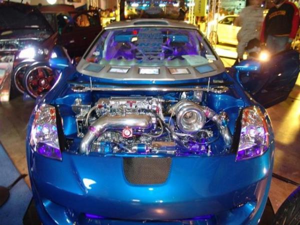 Bazlar iin bir tutku olan modifiye otomobiller abartda snr tanmyor. <p><b>te en lgn modifiye arabalar...</b></p>