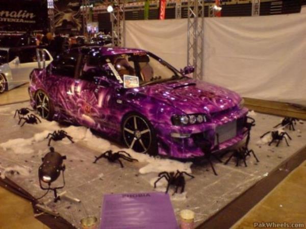 Bazlar iin bir tutku olan modifiye otomobiller abartda snr tanmyor. <p><b>te en lgn modifiye arabalar...</b></p>