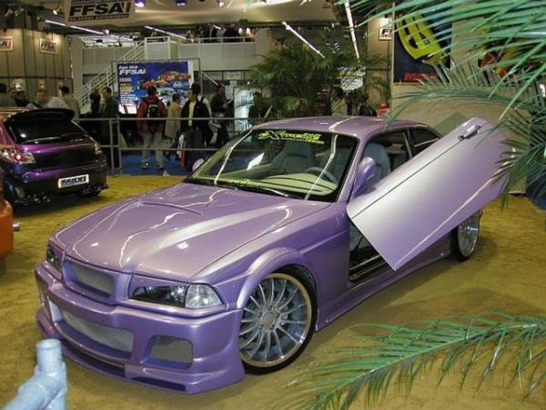 Bazlar iin bir tutku olan modifiye otomobiller abartda snr tanmyor. <p><b>te en lgn modifiye arabalar...</b></p>