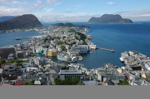 Norve  <br>71325 $</br>