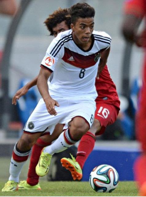 Benjamin Henrichs / Bayer Leverkusen / Almanya / 23 ubat 1997 / Orta saha