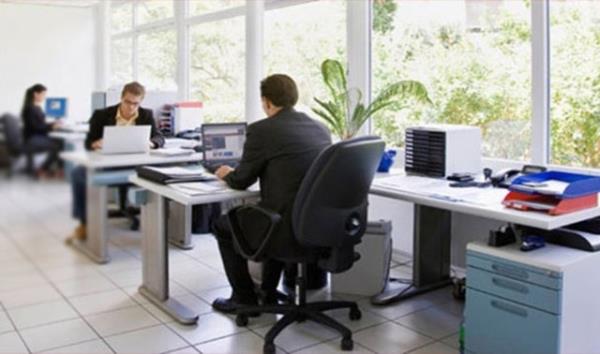 1. Eer masaba bir i yapyorsanz gnde ortalama 9,3 saatinizi oturarak geiriyorsunuz.