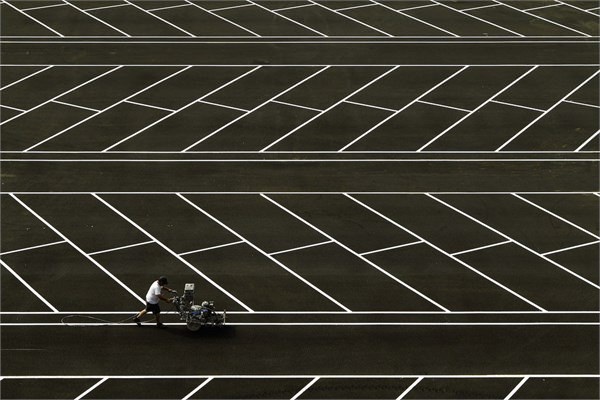 <br><b>17.00</b></br>  Simetri (Fotoraf: Antonio Hernondez Santana)