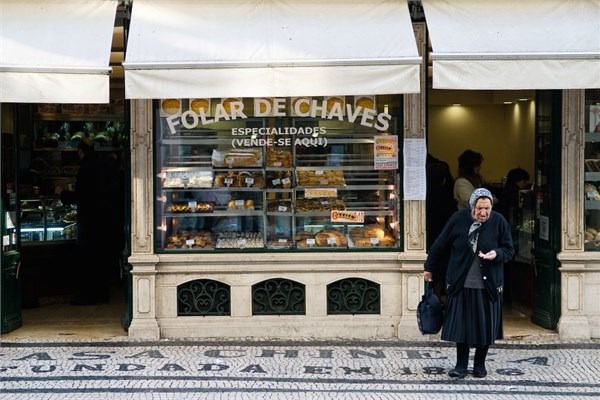 <br><b>16.00</b></br>  Frnn dnda (Fotoraf: Lluis Salvado)