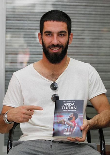 <br><b>ARDA TURAN </b></br>  Atletico Madrid'in yldz ismi futbolcular arasnda son derece popler olan gayrimenkul ii ile urayor.