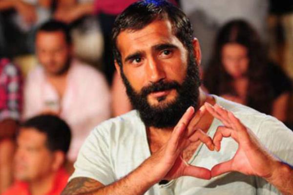 <br><b>MT KARAN </b></br>  Ankara'da bir ilkokula ortak, Caddebostan'da F355 adl oto galerisininde hissesi bulunuyor. Maka'da Frame adl restorant ve gayrimenkulleri bulunuyor.