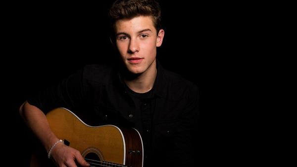 10. Shawn Mendes, 16 yanda - arkc