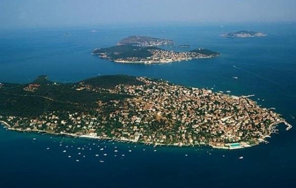 13. Adalar gezmek ve faytona binmek.